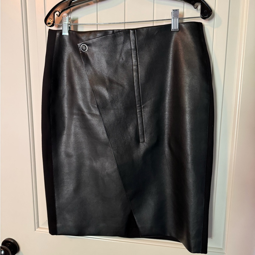 Elie Tahari Black pseudo leather Knee-Length Pencil Skirt